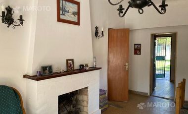 CASA EN VENTA EN MASCHWITZ PUEBLO - MAROTO PROPIEDADES