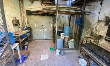 3 Locales dos 2 dptos y fondo libre todo en block