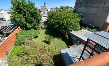 3 Locales dos 2 dptos y fondo libre todo en block