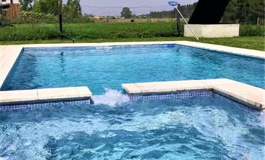 Excelente Casa a la venta en el Canton de 5 Ambientes