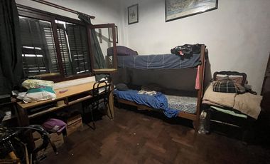 CASA CON GRAN TERRENO!!