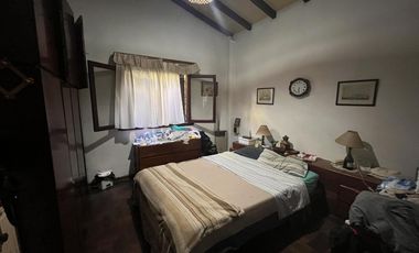 CASA CON GRAN TERRENO!!