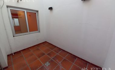 Venta de Casa de 4 ambientes con cochera en Wilde