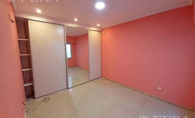 Venta de Casa de 4 ambientes con cochera en Wilde