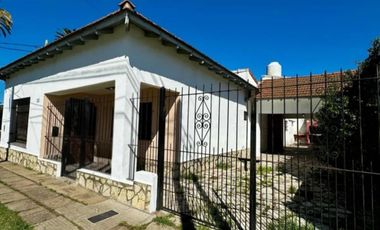 Casa centro pilar , excelente ubicacion Ideal inversionista