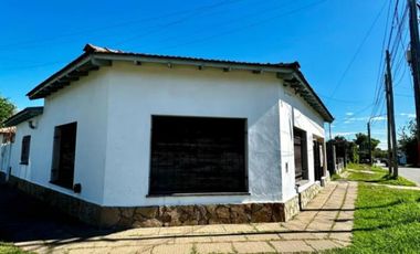 Casa centro pilar , excelente ubicacion Ideal inversionista