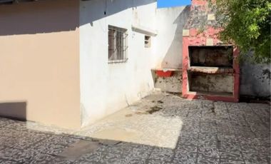 Casa centro pilar , excelente ubicacion Ideal inversionista