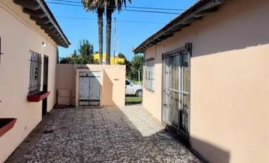 Casa centro pilar , excelente ubicacion Ideal inversionista