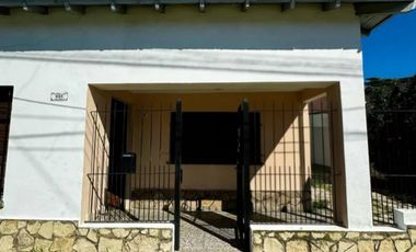 Casa centro pilar , excelente ubicacion Ideal inversionista