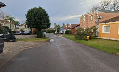 Venta Duplex 2 amb.- Pilar Green Park  con jardin y parrilla - Manuel Alberti . Pilar