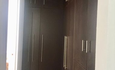 RENTO  BONITA CASA DE 1 PISO CON  HERMOSO JARDÍN  ATRÁS DE AV.  LOMAS VERDES