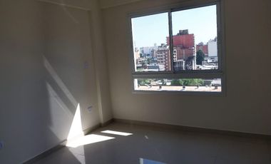 Departamento en Venta 2D, Barrio Sur, Lavalle al 500