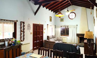 Casa en Funes - 2 Dormitorios - Pileta