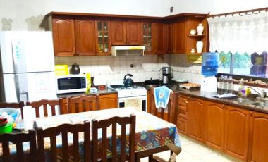 Casa en Funes - 2 Dormitorios - Pileta