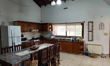 Casa en Funes - 2 Dormitorios - Pileta