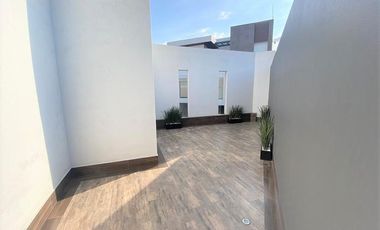 CASA EN RENTA CON SEGURIDAD EN LOMAS DE BELLAVISTA, ATIZAPÁN DE ZARAGOZA