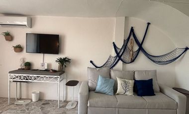 Estudio en renta Plaza Marina, Puerto Vallarta, Amueblado, Coto con alberca