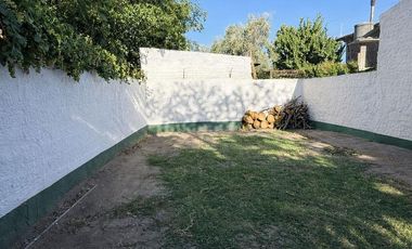 ALQUILER CASA 3 DORMITORIOS CON COCHERA- CIPOLLETTI