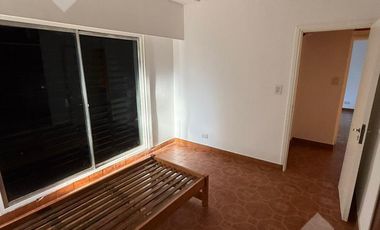 ALQUILER CASA 3 DORMITORIOS CON COCHERA- CIPOLLETTI