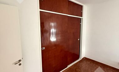 ALQUILER CASA 3 DORMITORIOS CON COCHERA- CIPOLLETTI