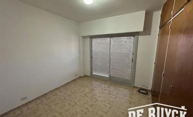 Departamento 2 ambientes con patio