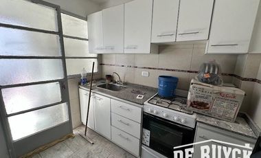 Departamento 2 ambientes con patio