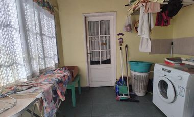 Casa 5 ambientes en venta con patio y cochera - Wilde Avellaneda