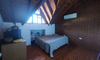 Casa 5 ambientes en venta con patio y cochera - Wilde Avellaneda