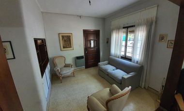 PH de 4 ambientes en Banfield  Este en 2 plantas al frente con terraza propia sin expensas