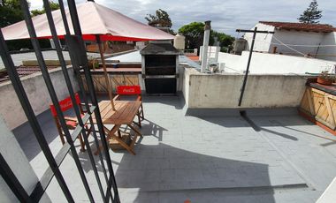 PH de 4 ambientes en Banfield  Este en 2 plantas al frente con terraza propia sin expensas