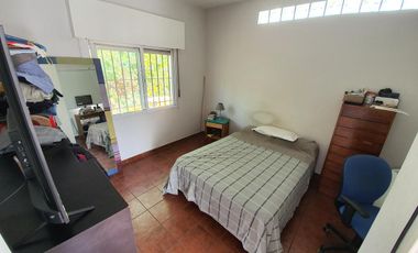 PH de 4 ambientes en Banfield  Este en 2 plantas al frente con terraza propia sin expensas