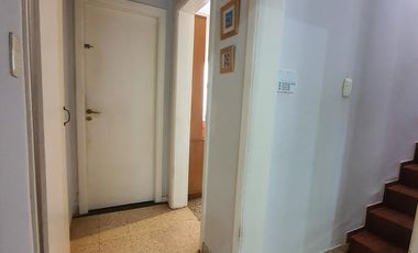 PH de 4 ambientes en Banfield  Este en 2 plantas al frente con terraza propia sin expensas