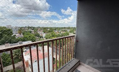 Departamento 2 ambientes en alquiler -  Cochera - Ituzaingó Centro