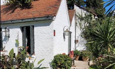 Casa en alquiler de 8 ambientes en La Lucila