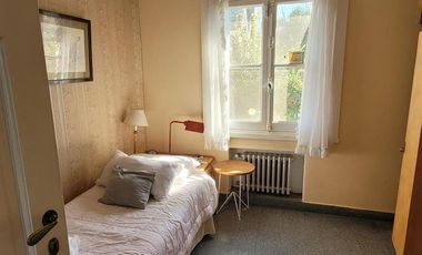 Casa en alquiler de 8 ambientes en La Lucila