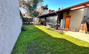 Gran Chalet de 3 dormitorios! Con departamento en planta alta  APTA CREDITO!!! FINANCIACION