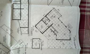 Casa en Venta | Loma Verde – Escobar | Lote 2900 m² con pileta y amplio parque