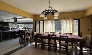 Casa en Venta | Loma Verde – Escobar | Lote 2900 m² con pileta y amplio parque