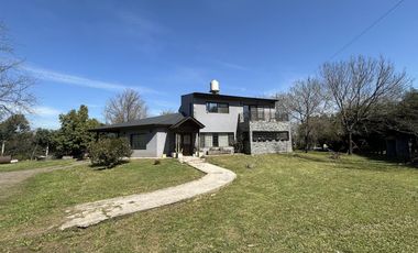 Casa en Venta | Loma Verde – Escobar | Lote 2900 m² con pileta y amplio parque