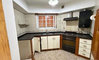 Tuyuti 899 - Lanús Oeste