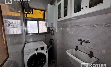 Departamento en el centro de lomitas!