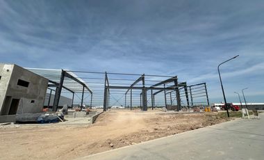 ALQUILER DEPOSITO 2870 M2 Y 360 M2 de OFICINAS - PLAZA INDUSTRIAL ESCOBAR