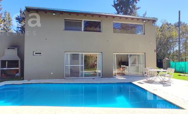 Alq Temporal | Moderna y Luminosa casa en Ing, Maaschwitz, La Bota.