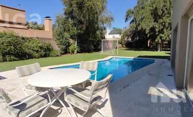 Alq Temporal | Moderna y Luminosa casa en Ing, Maaschwitz, La Bota.