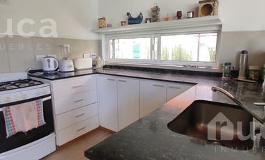 Alq Temporal | Moderna y Luminosa casa en Ing, Maaschwitz, La Bota.