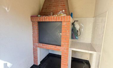 CASA 4 AMBIENTES VENTA EN Colon 2875 (REMEDIOS DE ESCALADA)