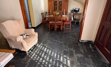 CASA 4 AMBIENTES VENTA EN Colon 2875 (REMEDIOS DE ESCALADA)