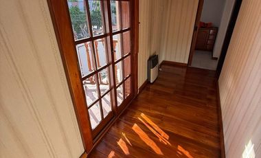 CASA 4 AMBIENTES VENTA EN Colon 2875 (REMEDIOS DE ESCALADA)