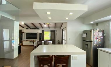 Venta - Casa 3 dormitorios con pileta – Bordabehere 1877, Funes Zona 6