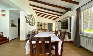 Venta - Casa 3 dormitorios con pileta – Bordabehere 1877, Funes Zona 6